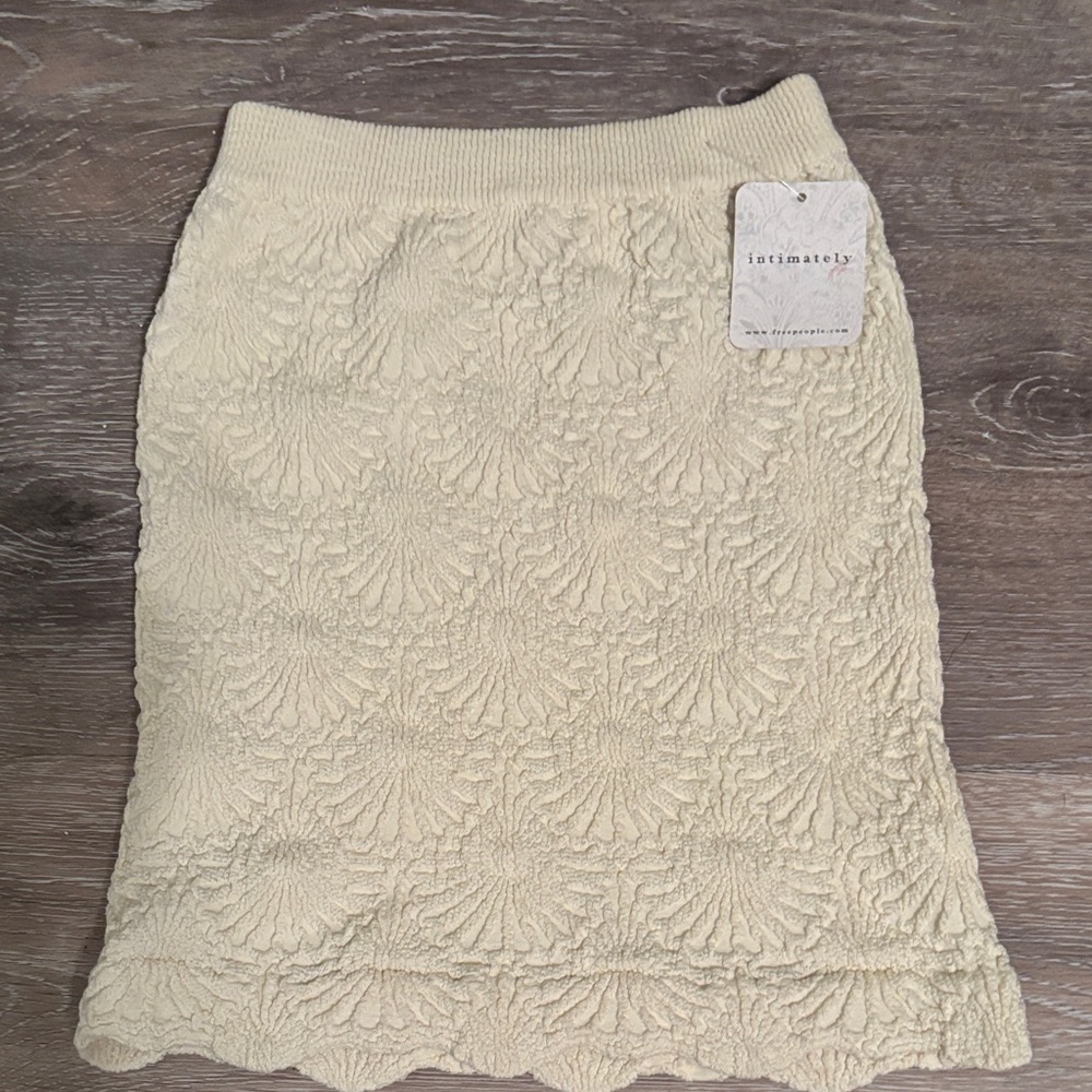 Free People Ivory Floral Tufted Pencil Skirt